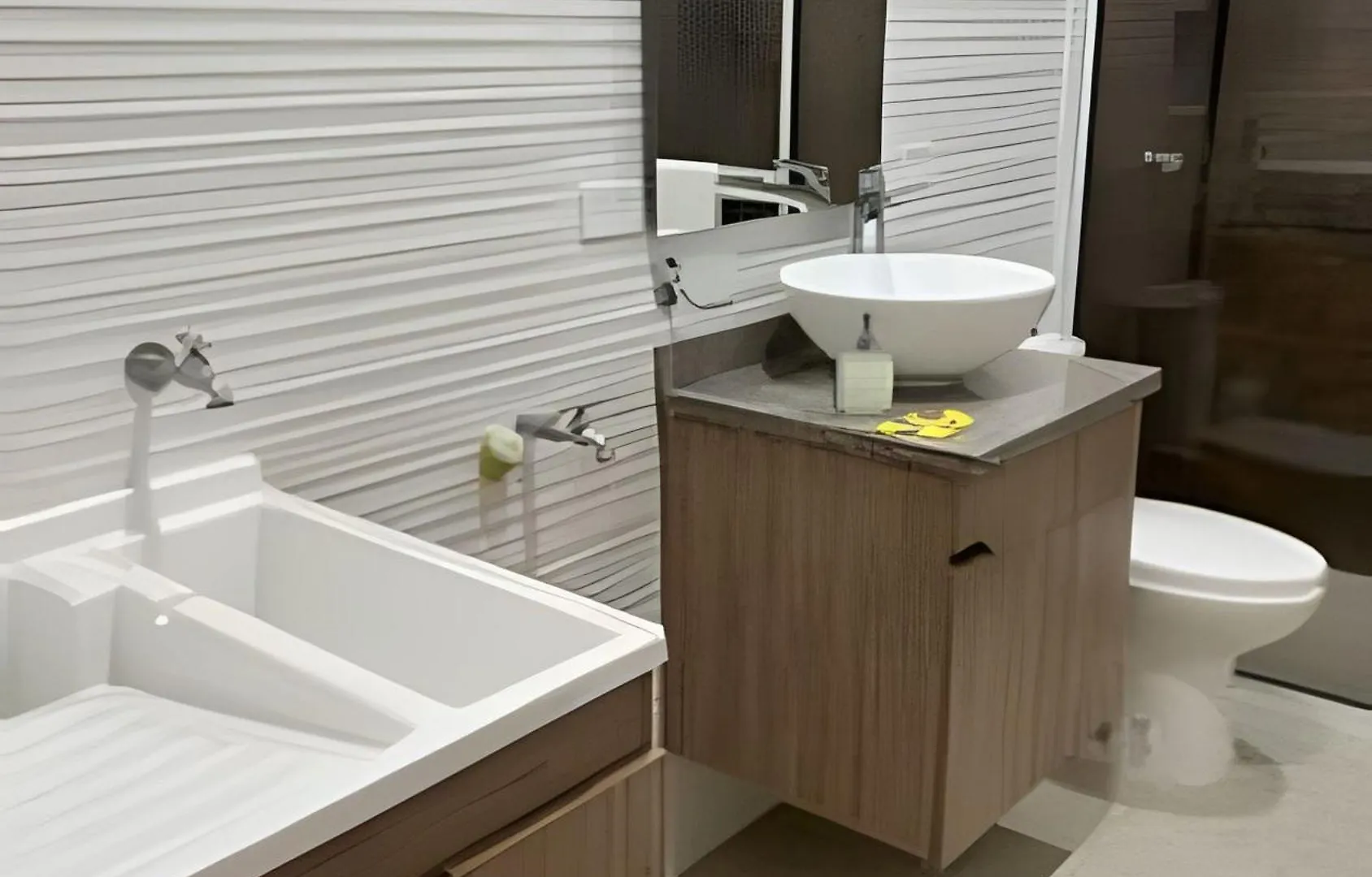 Apartamento 202-APARTAESTUDIO GRANADA CON VISTA A LA Montaña Cali Colombia